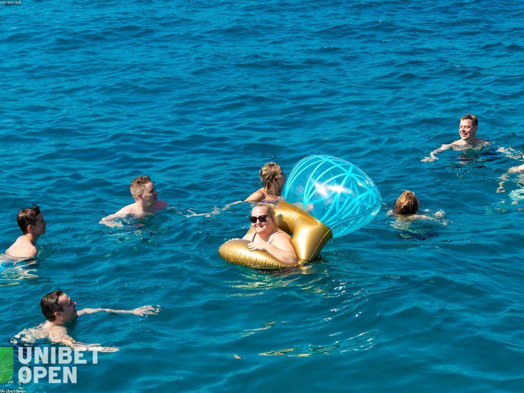 លេងឥឡូវនេះ: បទពិស្តារនៃការលេងល្បែងអនឡាញ