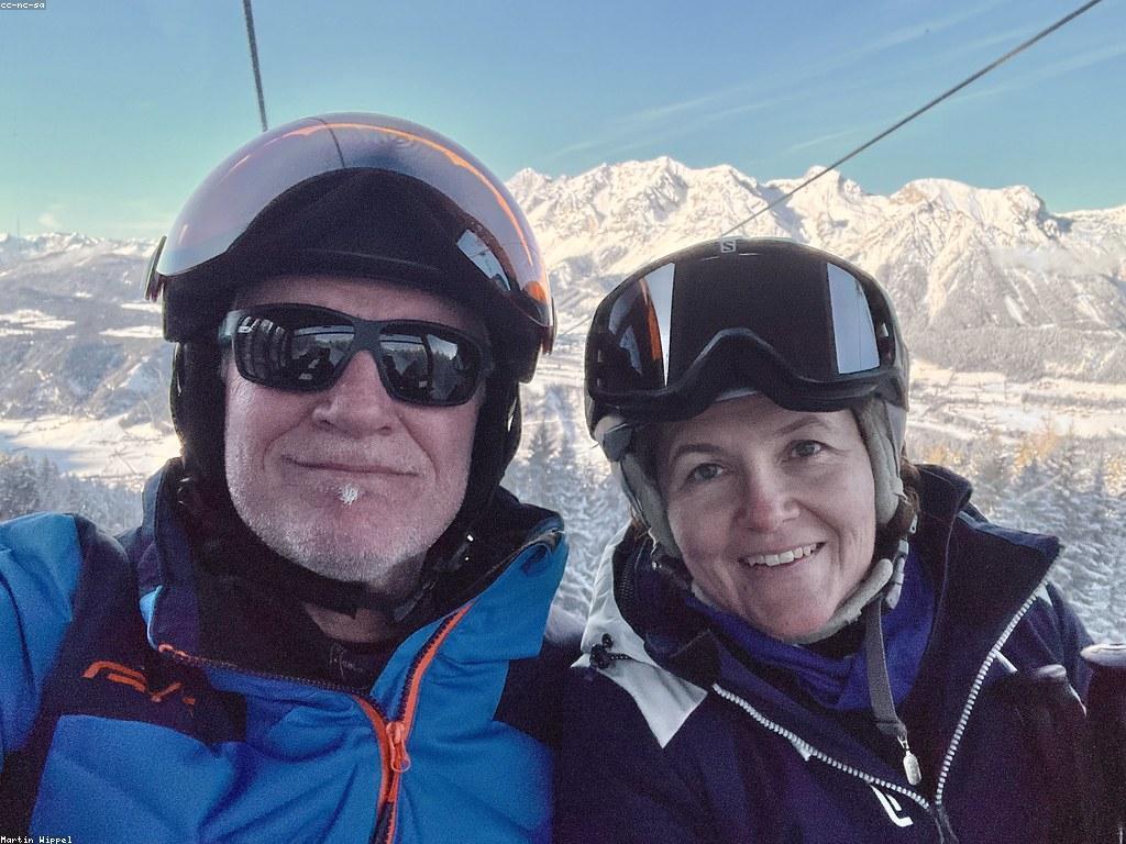 លេងឥឡូវនេះ: ការពីគ្នានៅក្នុងកីឡា និងកម្សាន្ត