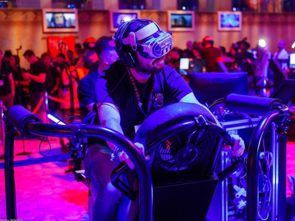 លេងឥឡូវនេះ: ការពីគ្នានៅក្នុងកីឡា និងកម្សាន្ត